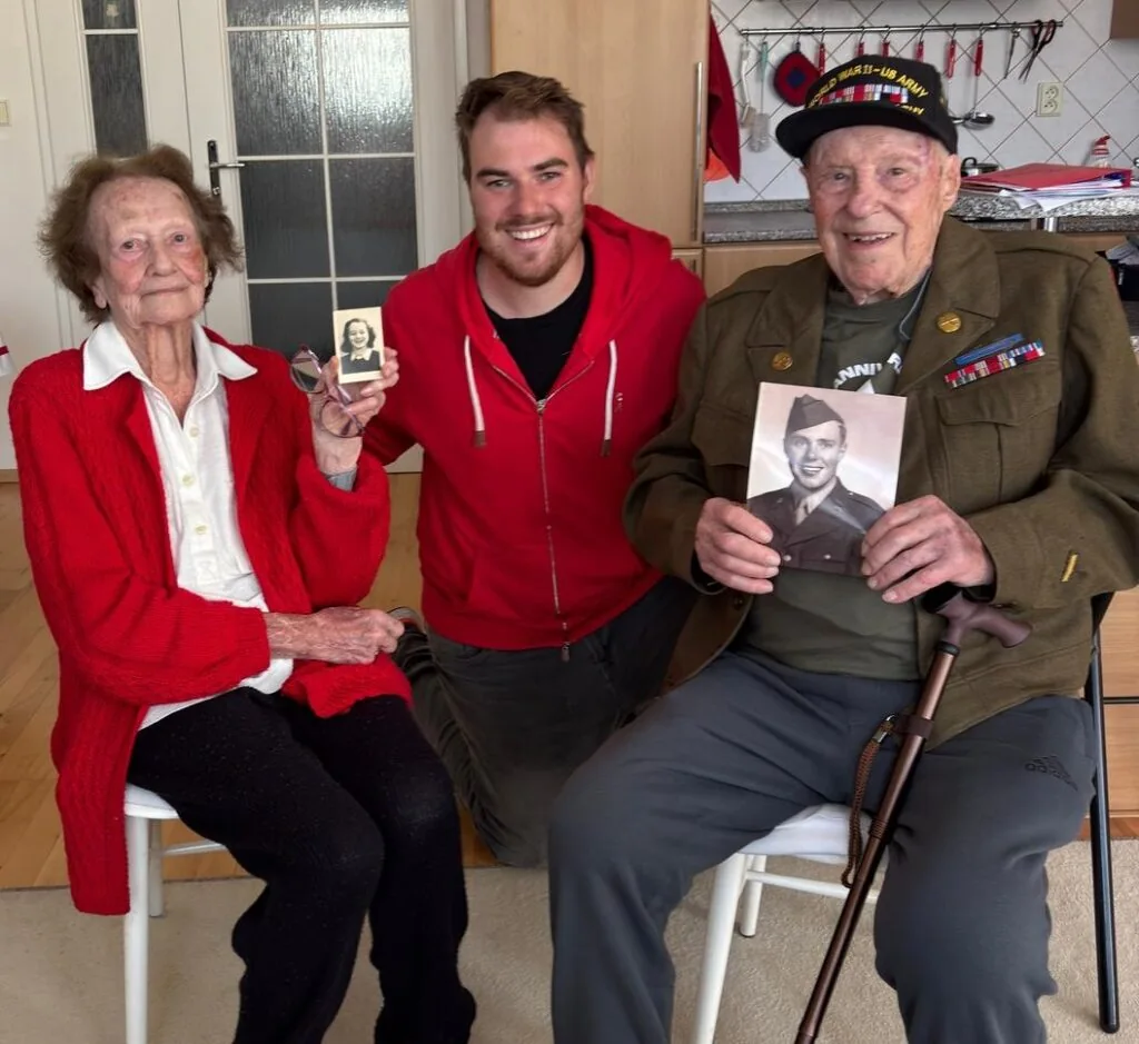 With Auschwitz survivor Dita Krausová and WWII veteran Harry Humason.